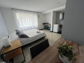 Nice Suite Embassy / Airport